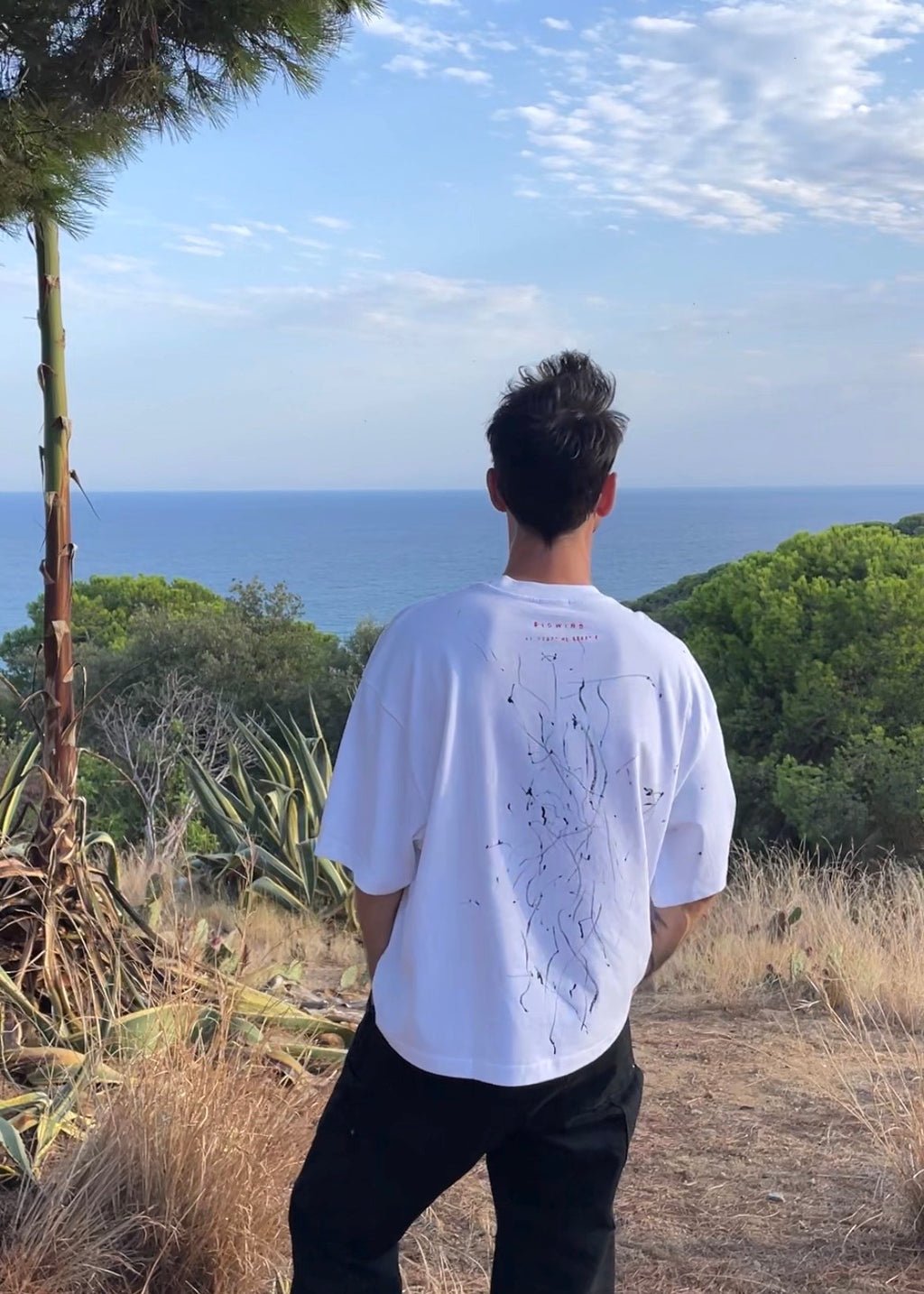 WEARABLE ART — WHITE